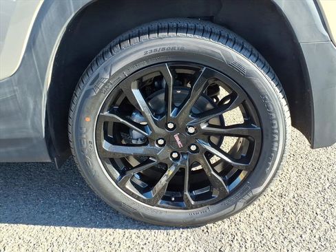 Certified 2023 GMC Terrain SLT w/ Elevation Edition image 7