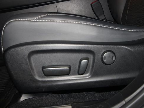 Used 2022 Lexus RX 350L Premium image 9