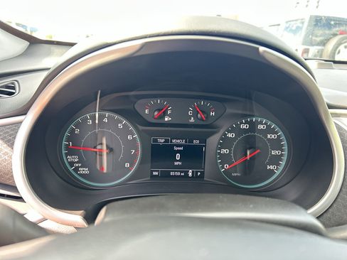 Used 2022 Chevrolet Malibu LT FWD image 24