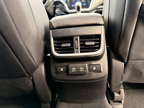 Used 2021 Subaru Outback Limited image 15
