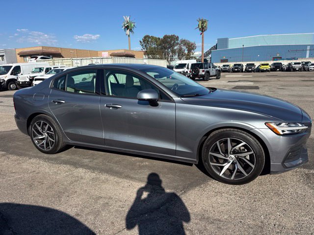 Used 2020 Volvo S60 T5 Momentum w/ Protection Package Premier FWD image 4