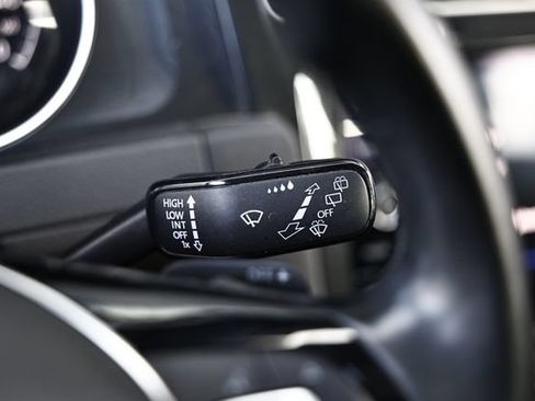 Used 2019 Volkswagen Golf SE FWD image 33