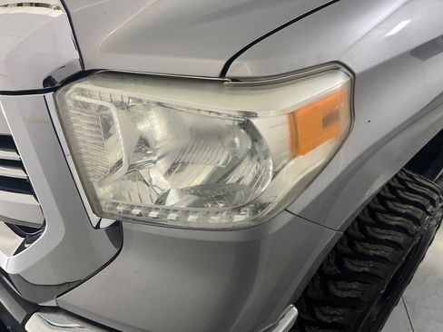 Used 2016 Toyota Tundra SR5 image 35