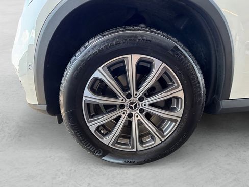 Used 2024 Mercedes-Benz GLC 300 image 28