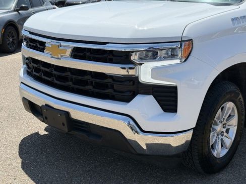 Used 2025 Chevrolet Silverado 1500 LT RWD image 15