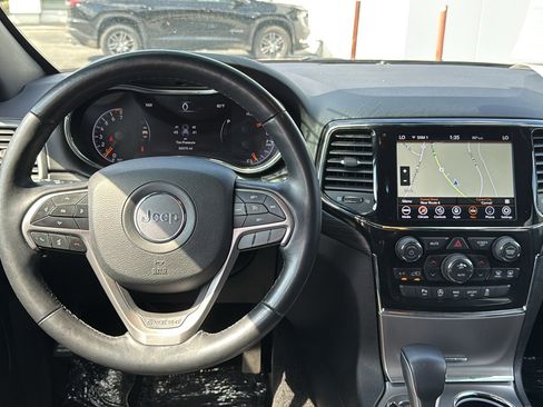 Used 2021 Jeep Grand Cherokee Laredo X image 28