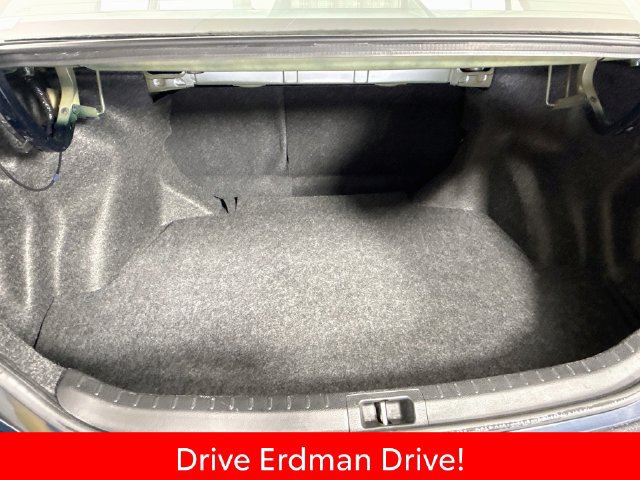 Certified 2019 Toyota Corolla LE FWD image 33