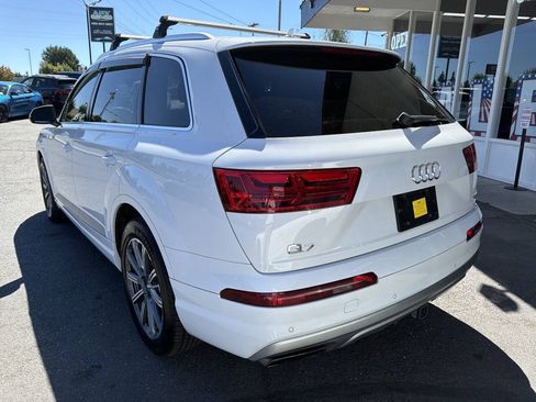 Used 2017 Audi Q7 3.0T Prestige AWD/4WD image 4