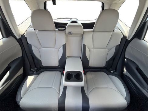 Used 2023 Subaru Forester Limited AWD/4WD image 17