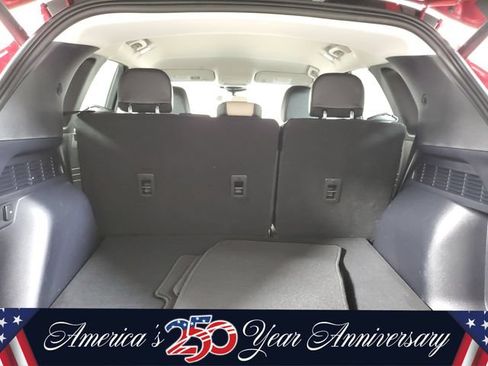 Used 2022 Ford Escape SEL w/ Technology Package FWD image 7