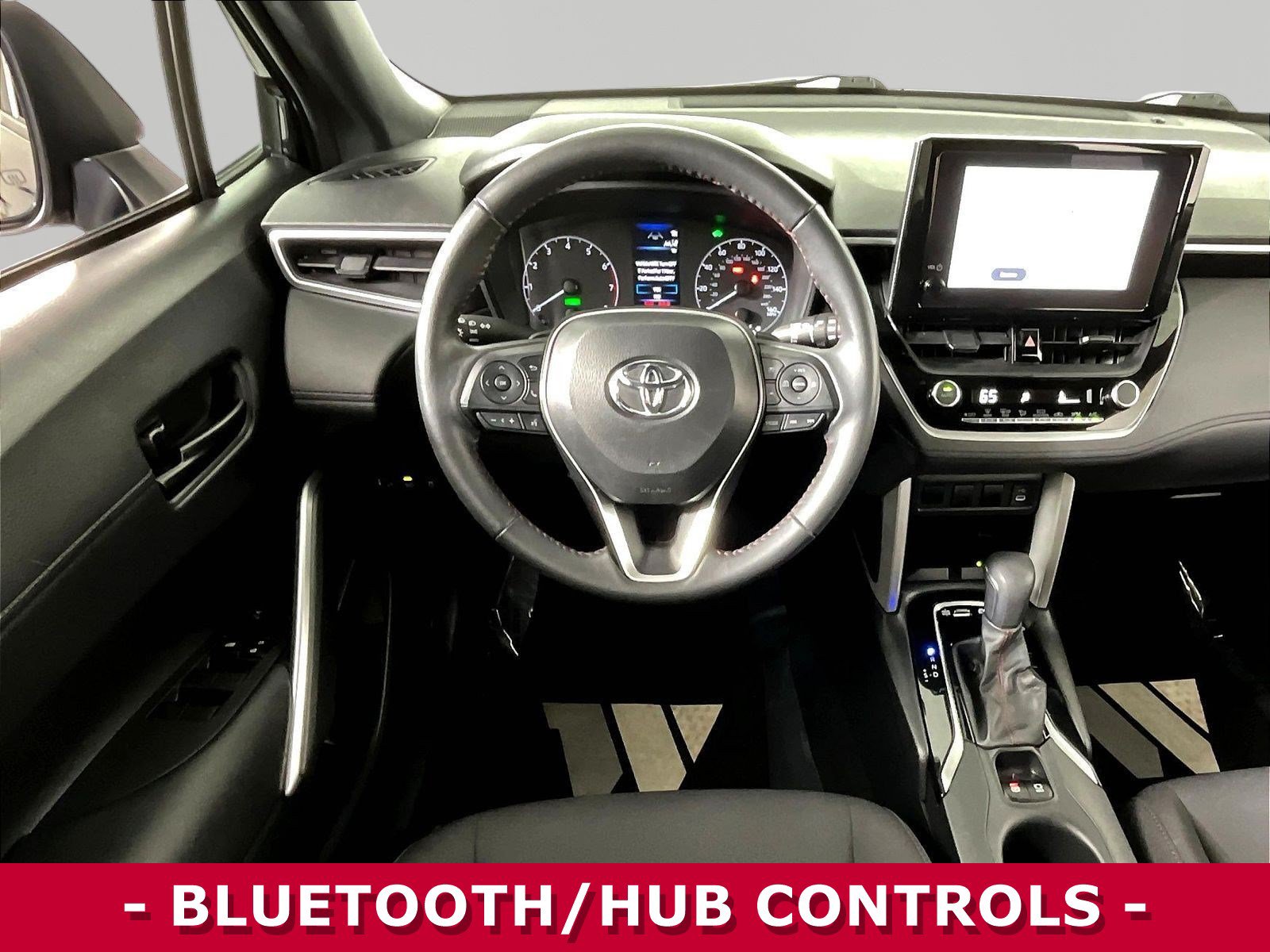 Used 2024 Toyota Corolla Cross AWD Hybrid image 8