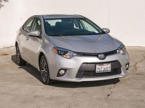 Used 2016 Toyota Corolla LE image 3