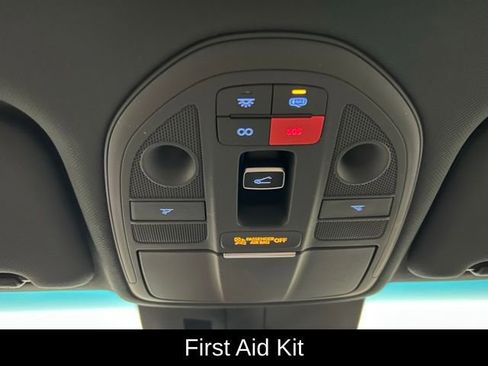 Used 2025 Genesis G70 3.3T Advanced image 42