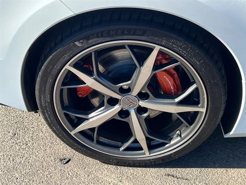 Used 2020 Chevrolet Corvette Stingray Coupe w/ Z51 Performance Package image 18