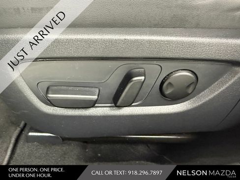 Used 2023 MAZDA CX-30 AWD 2.5 S w/ Premium Package image 18