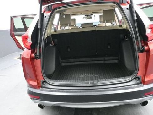 Used 2018 Honda CR-V Touring image 10