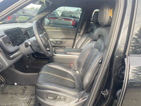 Used 2023 Rivian R1S Adventure image 5