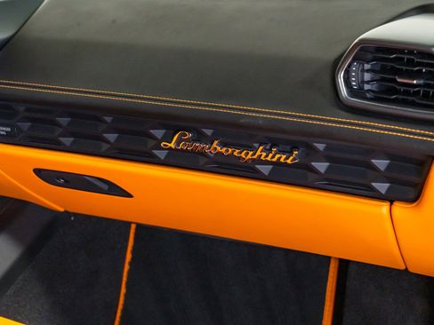 Used 2015 Lamborghini Huracan LP 610-4 AWD/4WD image 27