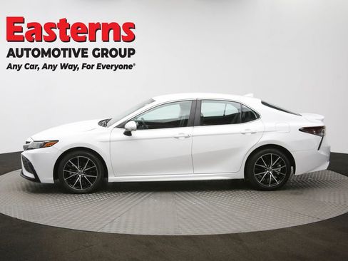 Used 2024 Toyota Camry SE FWD image 59