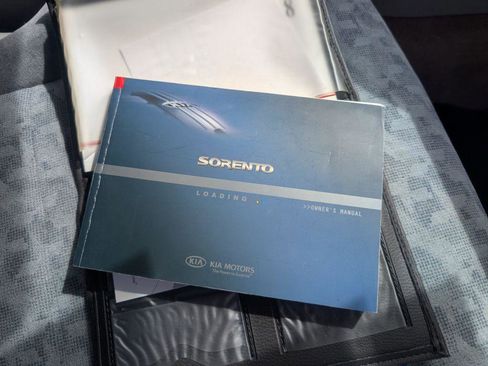 Used 2008 Kia Sorento LX image 15