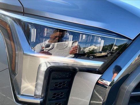 Used 2025 Toyota Tundra Platinum AWD/4WD image 27