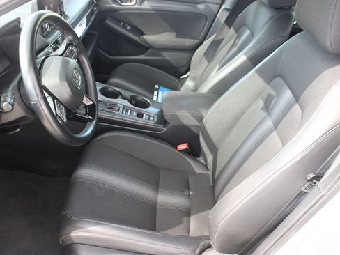Used 2025 Honda Civic Sport image 10
