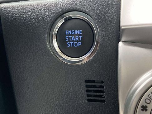 Used 2024 Toyota 4Runner SR5 Premium w/ Moonroof Package AWD/4WD image 17