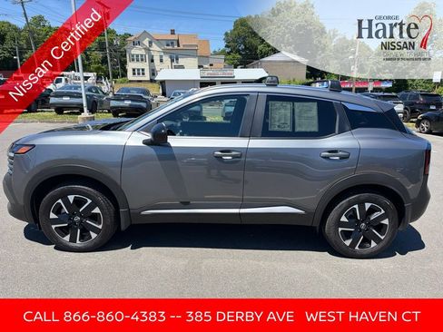 Used 2026 Nissan Kicks SV w/ SV Premium Package AWD/4WD image 4