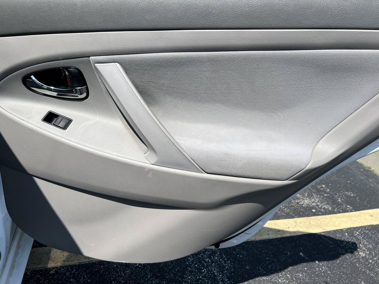 Used 2009 Toyota Camry FWD image 27