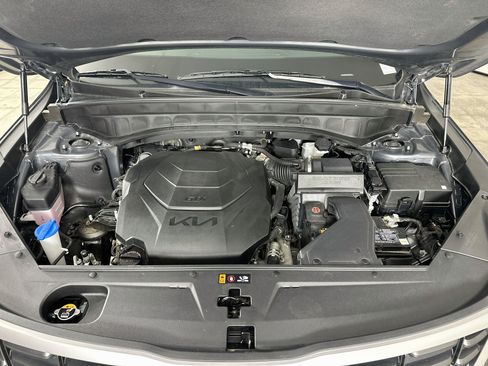 Used 2025 Kia Telluride S FWD image 36