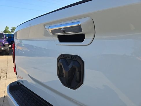 Used 2022 RAM 2500 Laramie AWD/4WD image 26