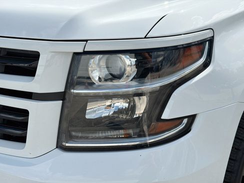 Used 2019 Chevrolet Tahoe LT w/ RST Edition RWD image 9
