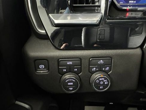 Used 2025 Chevrolet Silverado 1500 RST w/ Redline Edition AWD/4WD image 19