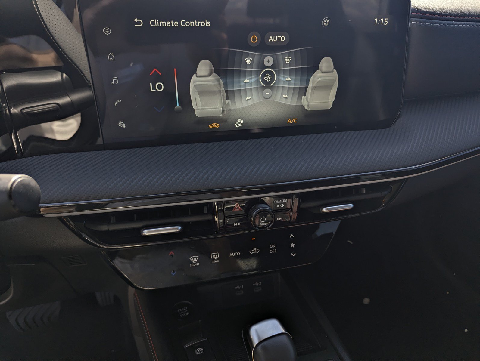 Used 2025 Nissan Kicks SR FWD image 12
