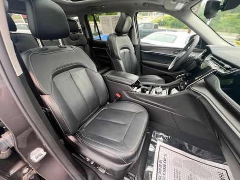 Used 2022 Jeep Grand Cherokee Limited 4xe AWD/4WD image 32