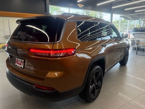New 2026 Jeep Grand Cherokee L Limited AWD/4WD image 3