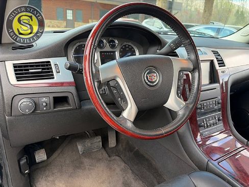 Used 2009 Cadillac Escalade EXT image 20