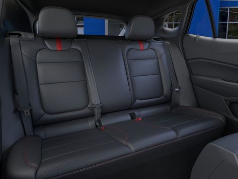 New 2026 Chevrolet Trax RS w/ Sunroof Package FWD image 17