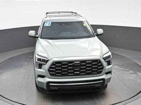 Used 2024 Toyota Sequoia Platinum image 42