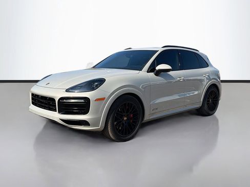 Used 2023 Porsche Cayenne GTS image 7