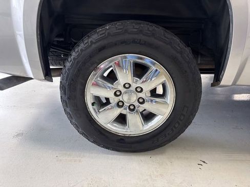 Used 2012 GMC Sierra 1500 SLT w/ SLT Convenience Package AWD/4WD image 33