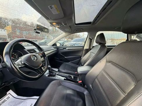 Used 2017 Volkswagen Passat 1.8T SE image 28
