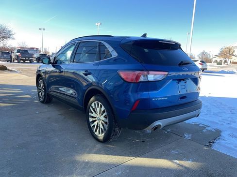 Used 2022 Ford Escape Titanium image 7