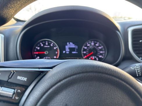 Used 2020 Kia Sportage LX image 19