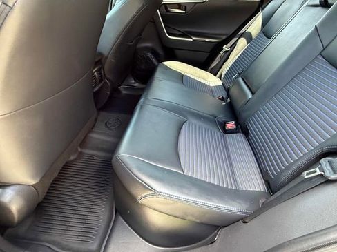 Used 2021 Toyota RAV4 XSE AWD/4WD image 16