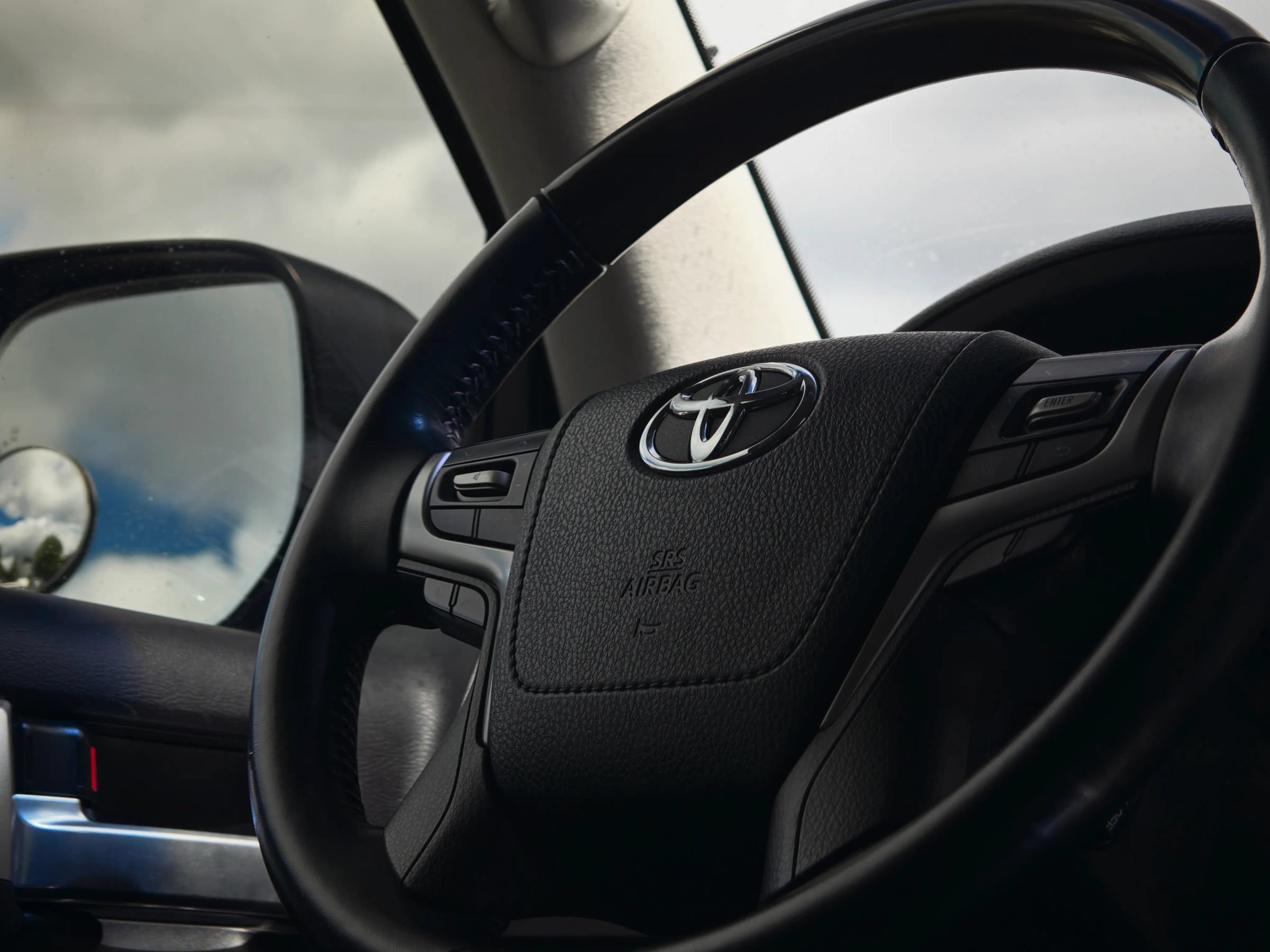 Used 2019 Toyota Land Cruiser AWD/4WD image 26