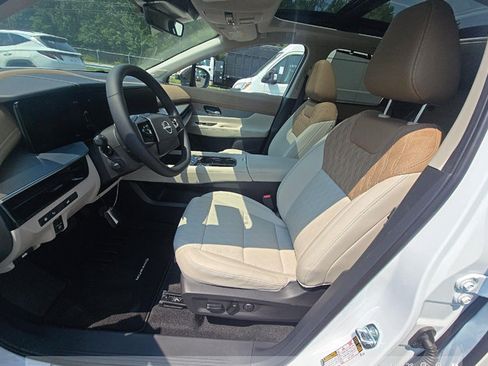 Certified 2026 Nissan Murano Platinum w/ Cargo Package AWD/4WD image 9