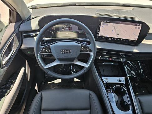 New 2026 Audi Q3 quattro 2.0T AWD/4WD image 5