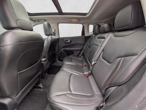 Used 2018 Jeep Compass Limited w/ Navigation Group image 18