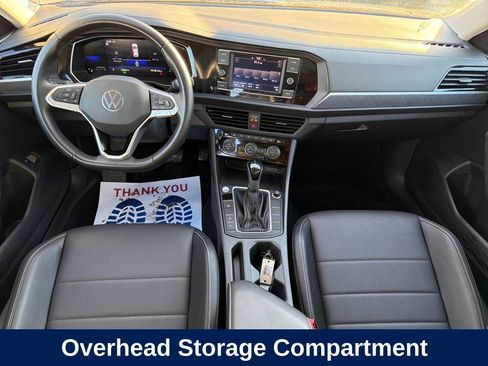 Used 2023 Volkswagen Jetta SE w/ Panoramic Sunroof Package image 15